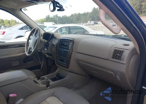 2005 Ford Explorer Eddie Bauer from USA, damaged, VIN 1FMZU74E65UA83777